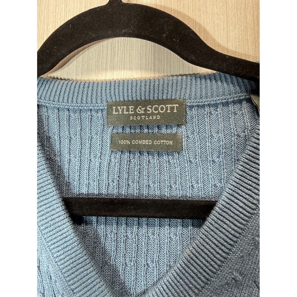 Lyle & Scott Scotland Mens Blue 100%Combed Cotton Cable Knit V-Neck Sweater Vest - Picture 2 of 10